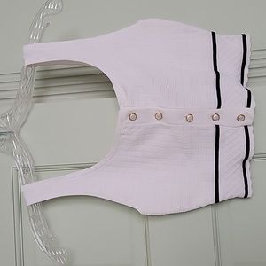 Aritzia Batabaton white knit crop top